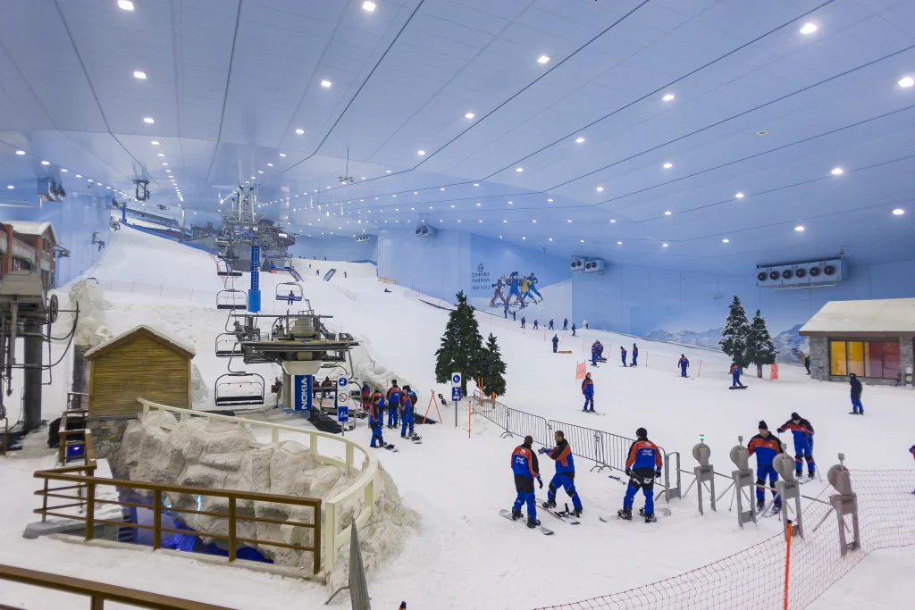 Обзор горнолыжного курорта Ski Dubai. Посещаем в 2024 году.