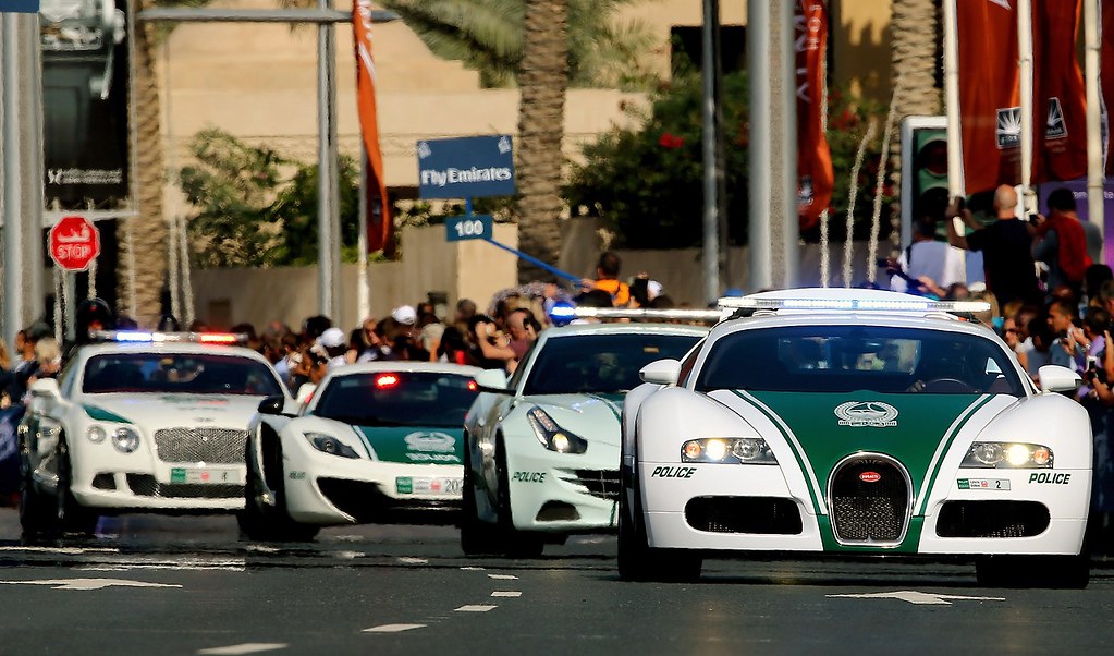 Самая быстрая машина в полиции Дубая на 2024 году. 