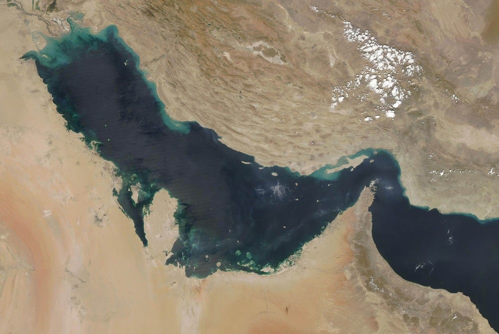 Что соленее, Красное море или Персидский залив?