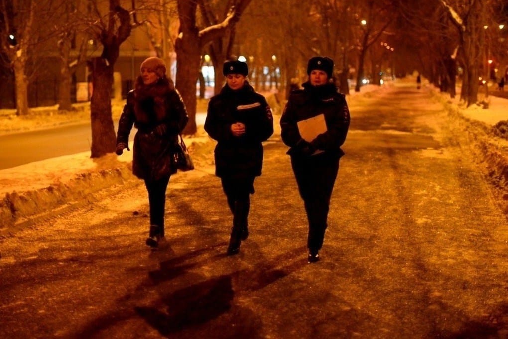 Почему люди гуляют ночью?